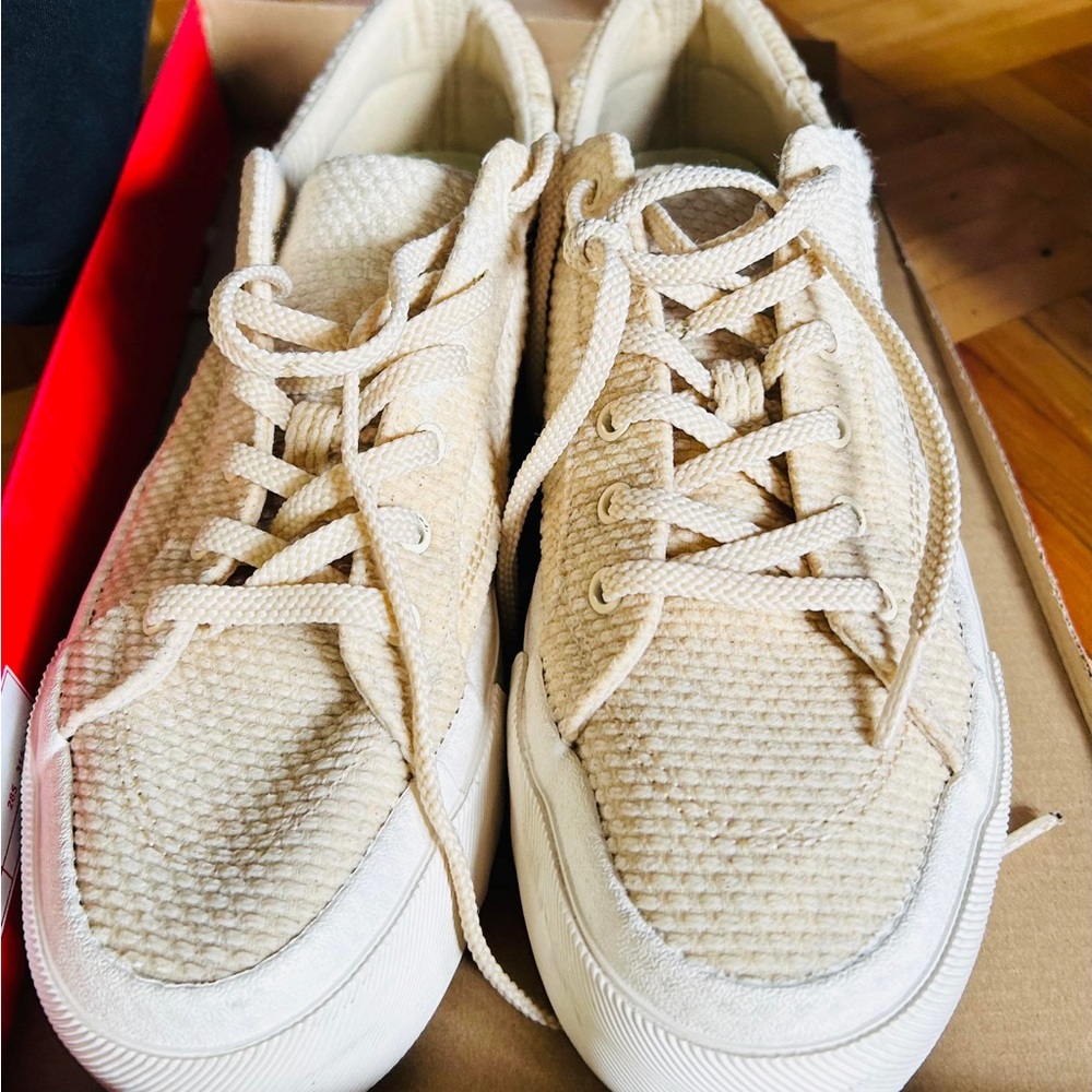 Zara Uni Sex Cream Textured Sneakers